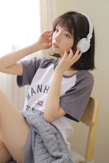 岳洗澡叫我帮她按摩